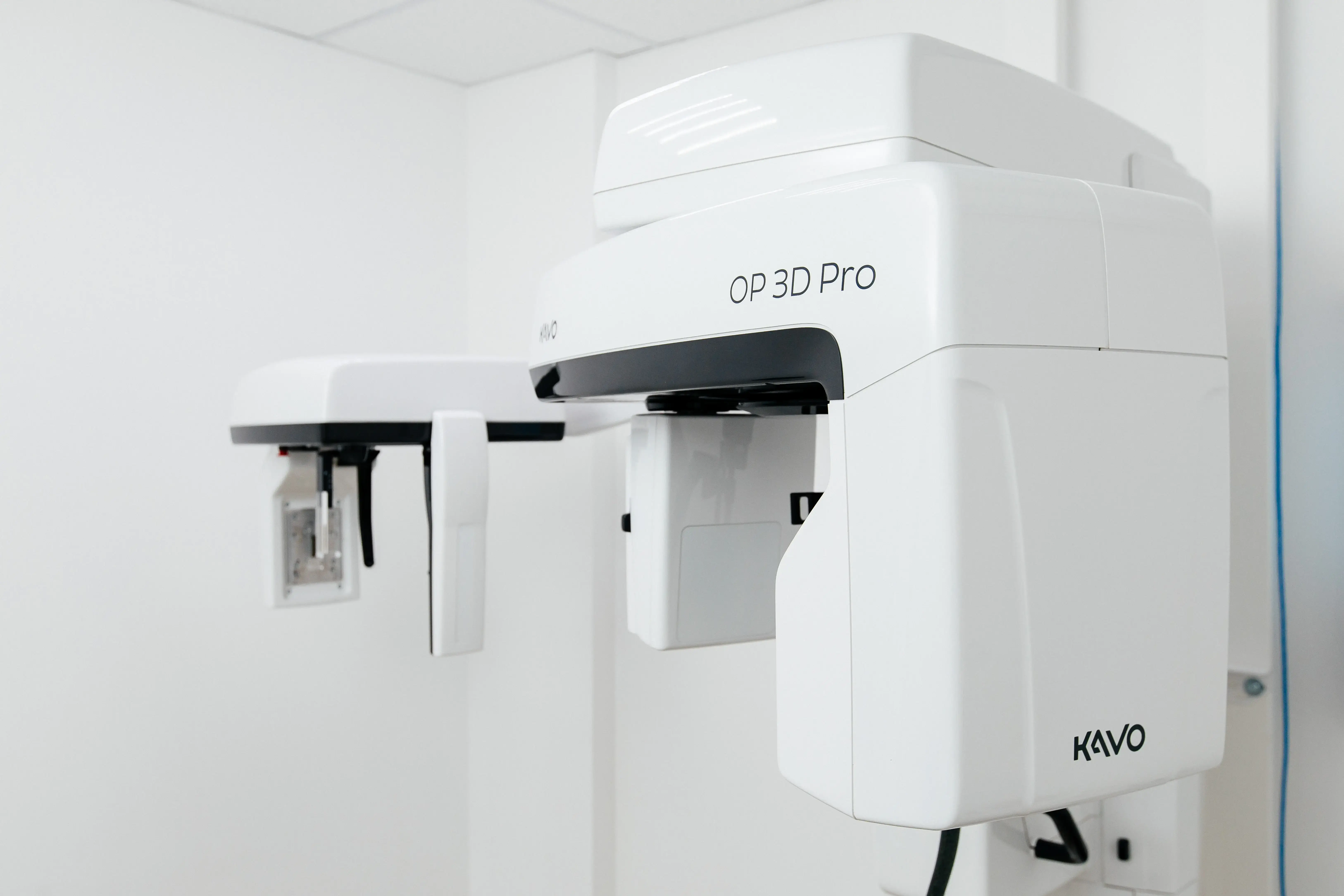 На изображении аппарат 3d-моделирования от фирмы Kavo OP 3D Pro
